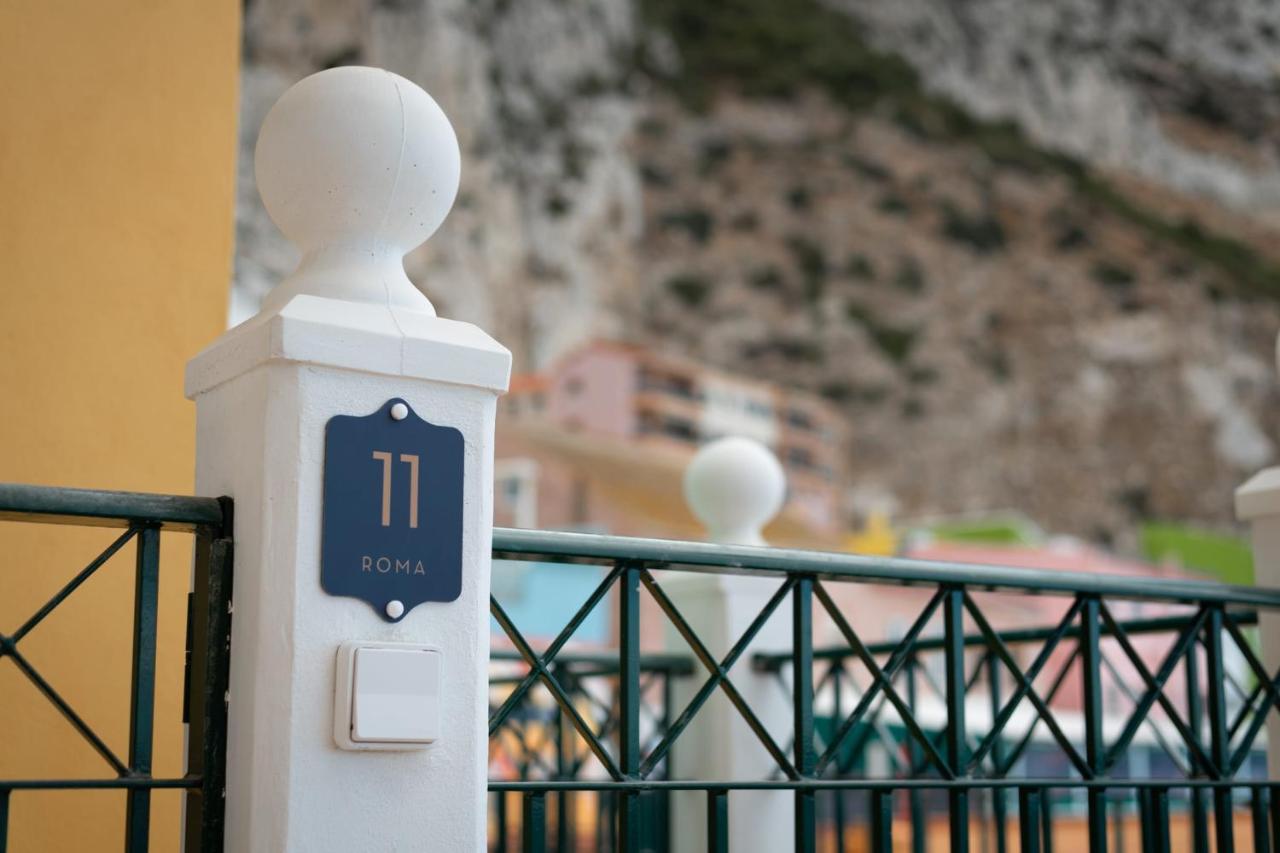Beachfront Maisonette Gibraltar Exterior photo