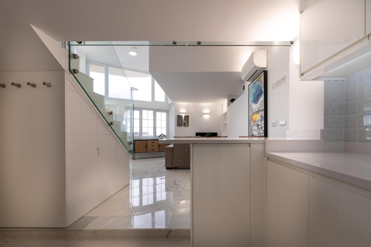 Beachfront Maisonette Gibraltar Exterior photo