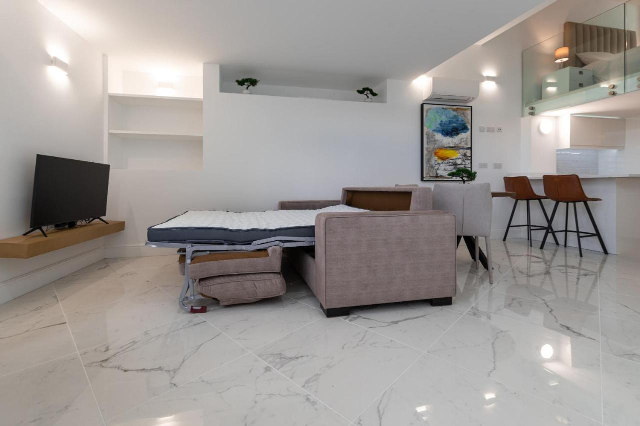 Beachfront Maisonette Gibraltar Exterior photo